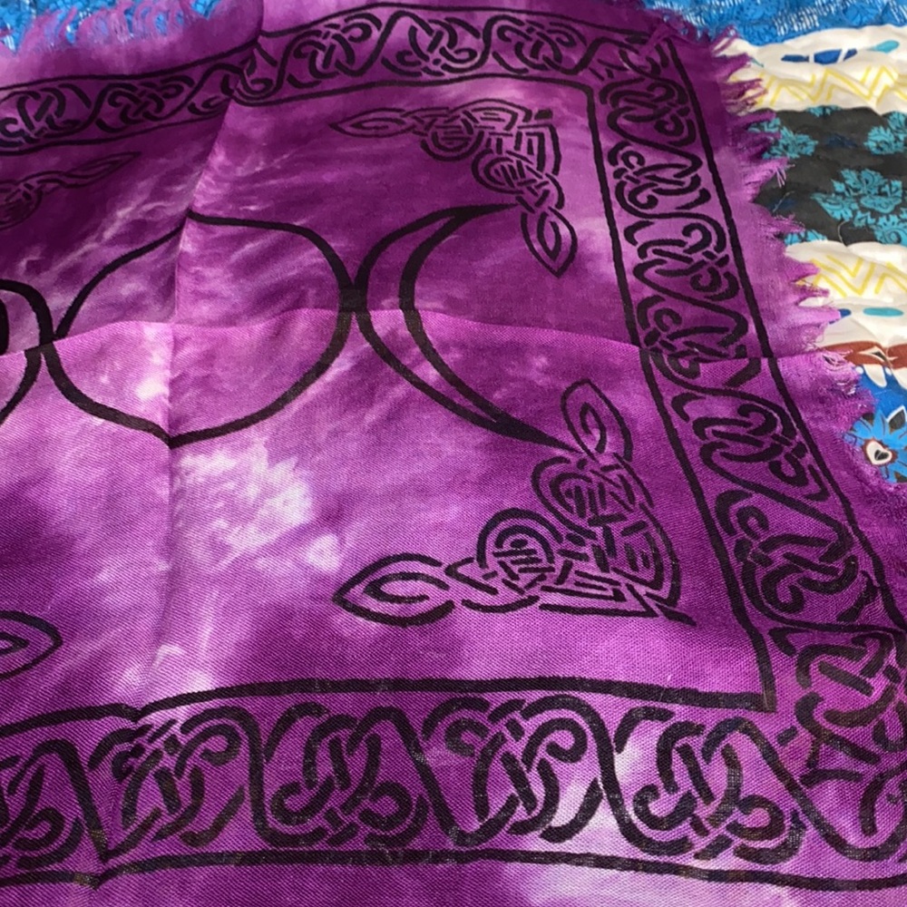 Alter Cloth - Picture 5 of 7